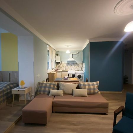 Design Studio In Gjoumri Kültér fotó